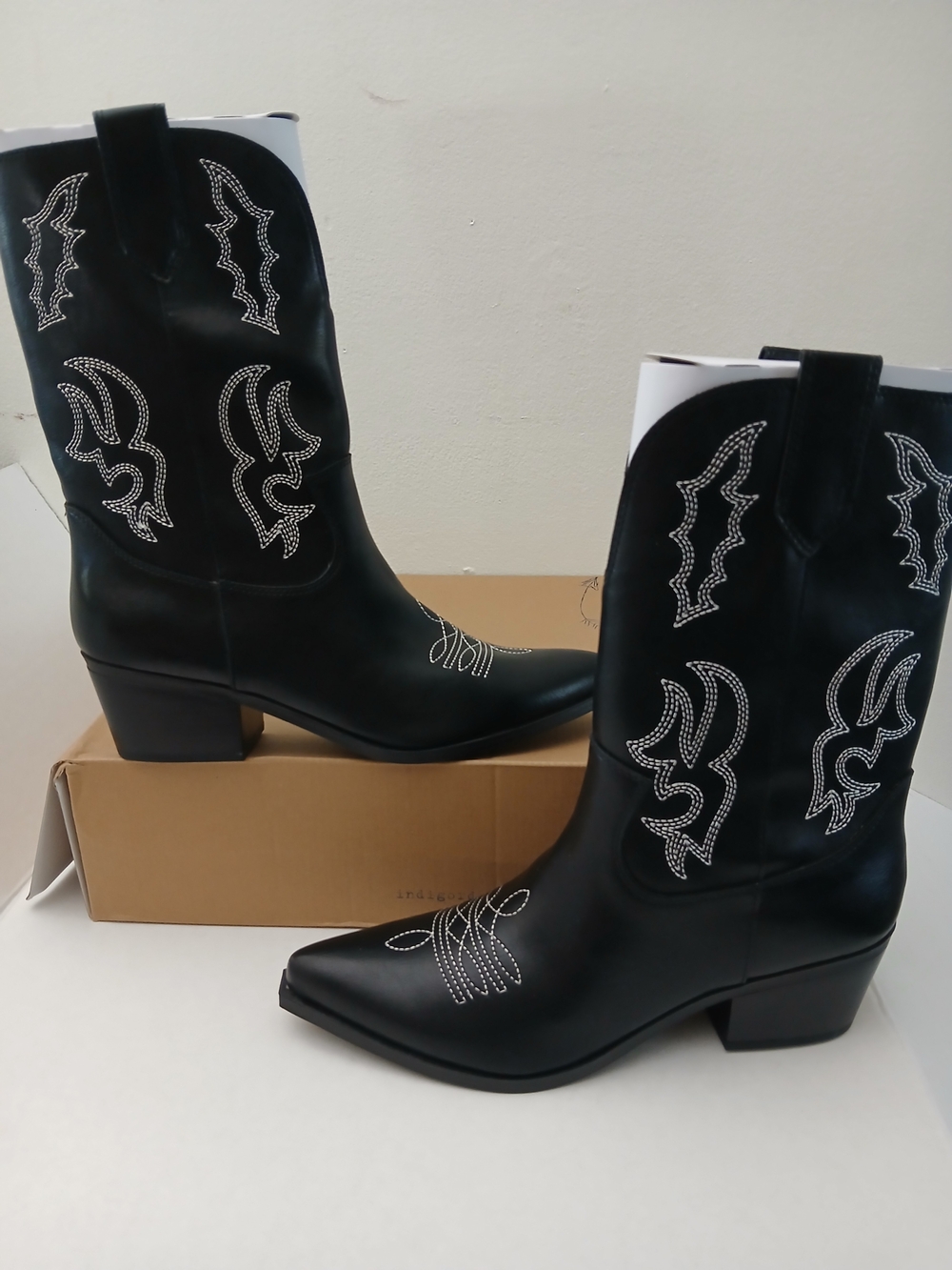 Black Western Embroidered Mid-Calf Women’s Boots Size 11 New $35 - Picture 1 of 8